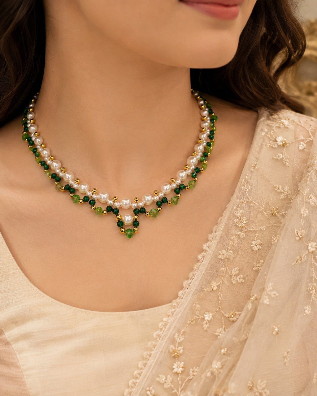 Pearl and Beads Delicate Party Necklace