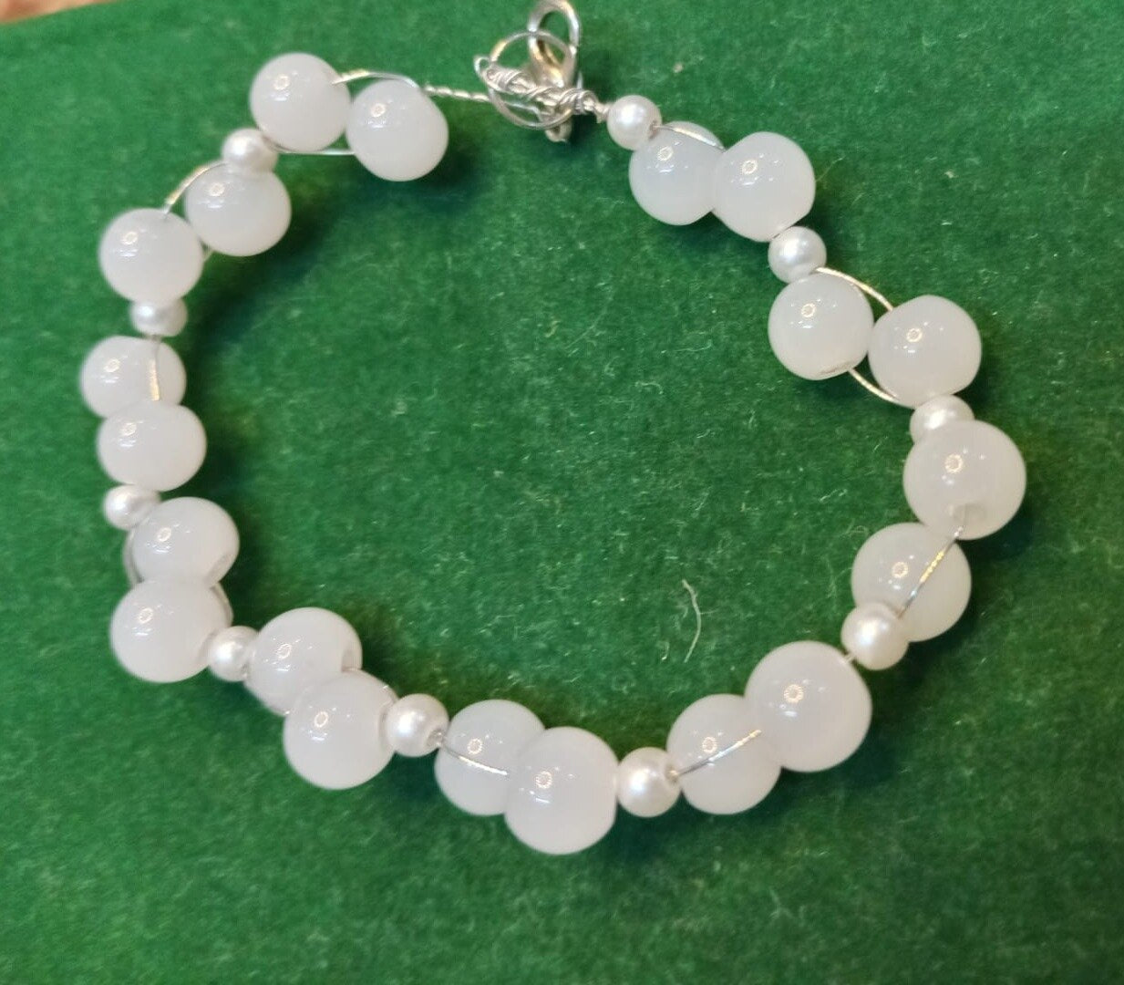 Handcrafted White Crystal & Pearl Beaded Bracelet